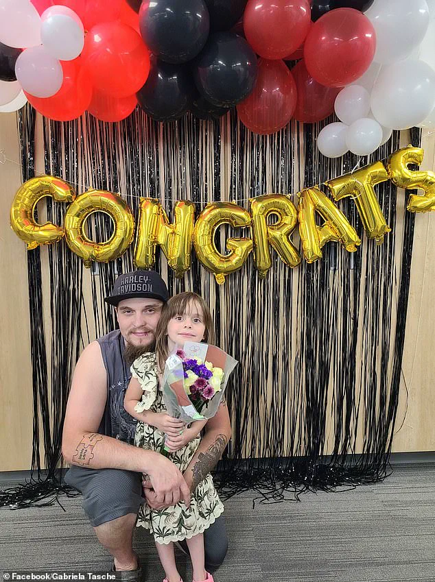 Tragedy on the Mississippi River: Young Father and His Pomeranian Drown After Boat Capsizes