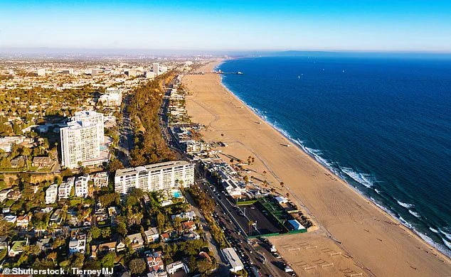 Santa Monica Residents Protest Unpermitted Sober Living Facility Amid Rising Concerns