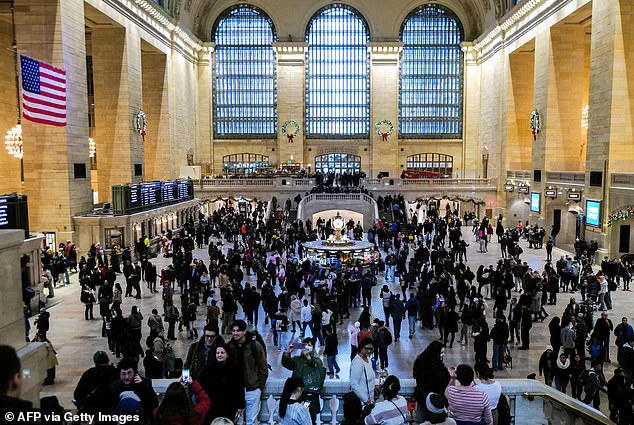 15-Year-Old Thomas Medlin Missing for Over Two Weeks After Online Roblox Connection; Last Seen at Grand Central Terminal