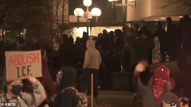 Eugene, Oregon: Federal Authorities and Anti-ICE Protesters Clash in Escalated National Shutdown Confrontation