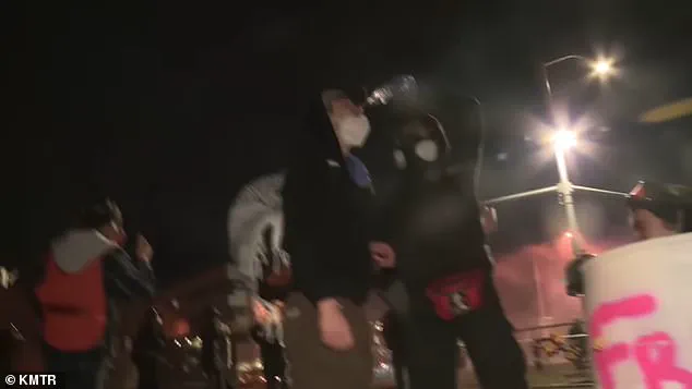 Eugene, Oregon: Federal Authorities and Anti-ICE Protesters Clash in Escalated National Shutdown Confrontation