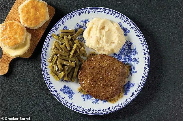 Cracker Barrel Implements Controversial Policy Requiring Employees to Eat at Company Locations and Banning Alcohol Reimbursements During Travel Amid Cost-Cutting Measures