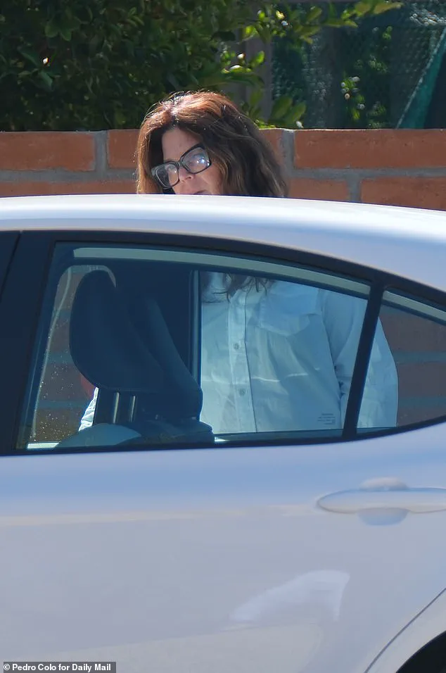 Missing 84-Year-Old Mother of NBC Anchor Savannah Guthrie: Search Intensifies in Tucson as Law Enforcement Warns of Abduction Fears