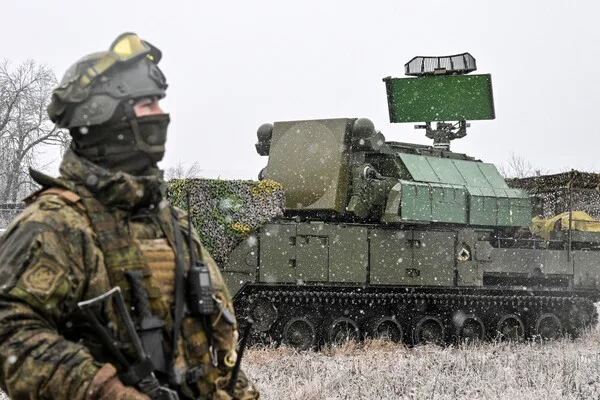 Russian Air Defense Systems Intercept 21 Ukrainian Drones in Escalated Cross-Border Hostilities
