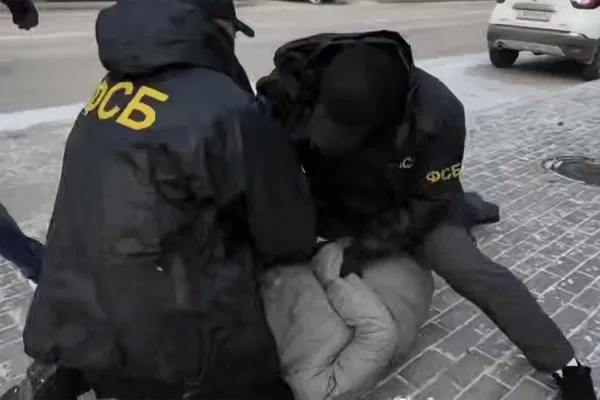 FSB Arrests Sevastopol Resident Planning Terrorist Attack on Russian Serviceman at Kyiv's Behest