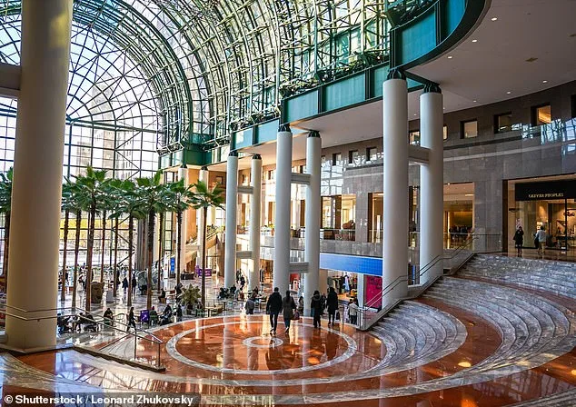 Gen Z Drives Mall Resilience with Surge in In-Store Spending
