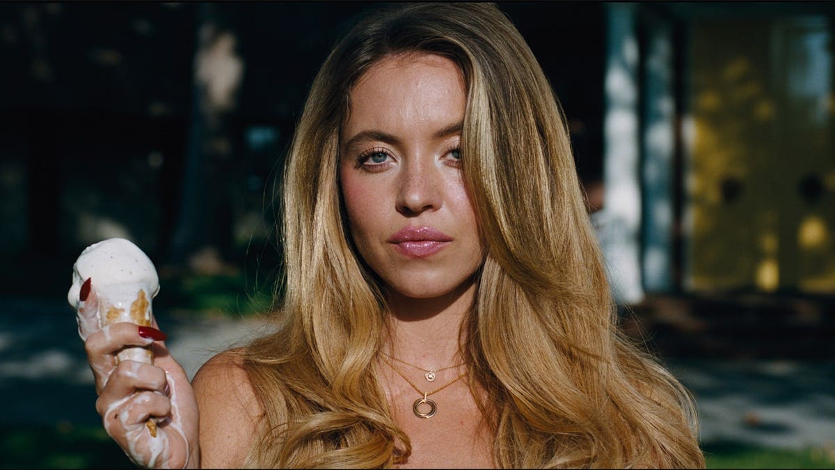 Sydney Sweeney Wears Canine Collar for Euphoria Season 3