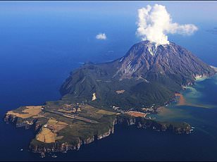 Modest Volcanic Blast Sends Ash Thousands of Miles, Threatening Global Travel
